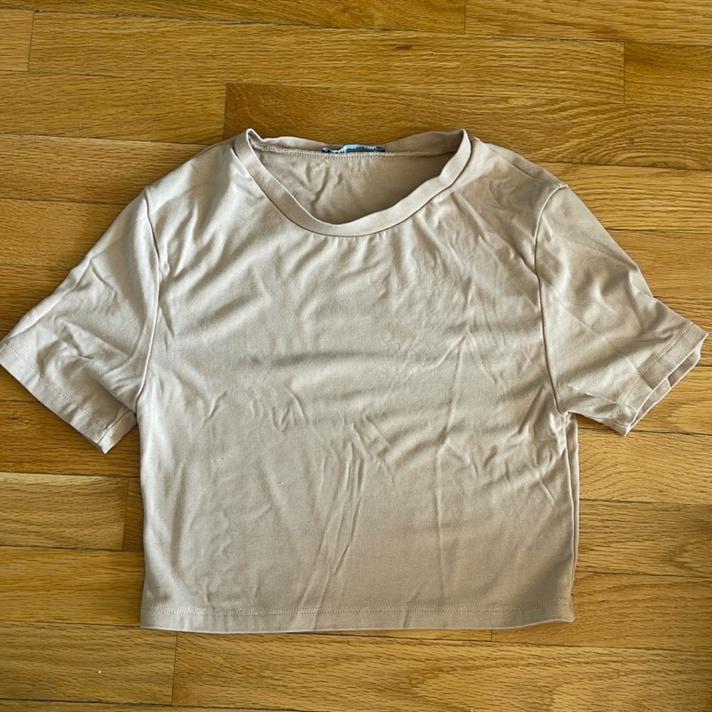 Cropped Nude T-Shirt